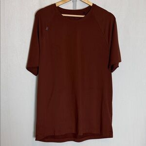 Rhone Reign Short-Sleeve T-Shirt Size L Rust Color Semi Fitted Outdoor Hiking